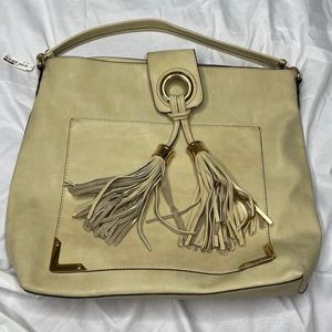 Beautiful Beige shoulder bag from Aldo